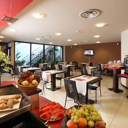 San Giovanni Hotel 3*