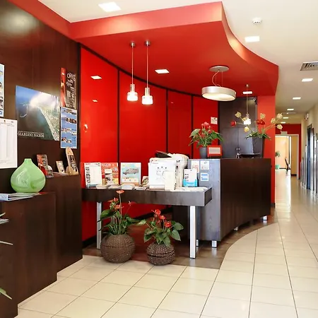 San Giovanni 3* جيارديني ناكسوس