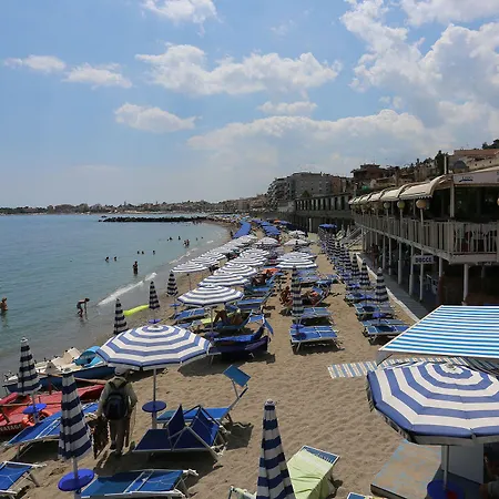 فندق San Giovanni جيارديني ناكسوس